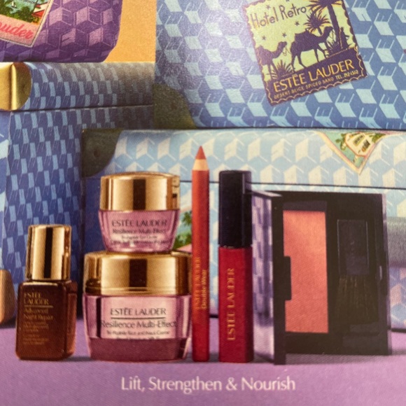 Estee Lauder Other - Estée Lauder 7 Piece Gift Pack